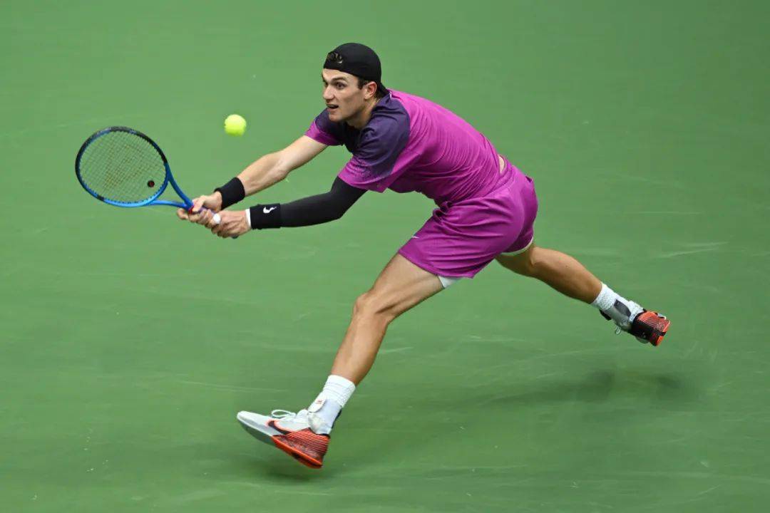 亮相成为全 亮相成为全