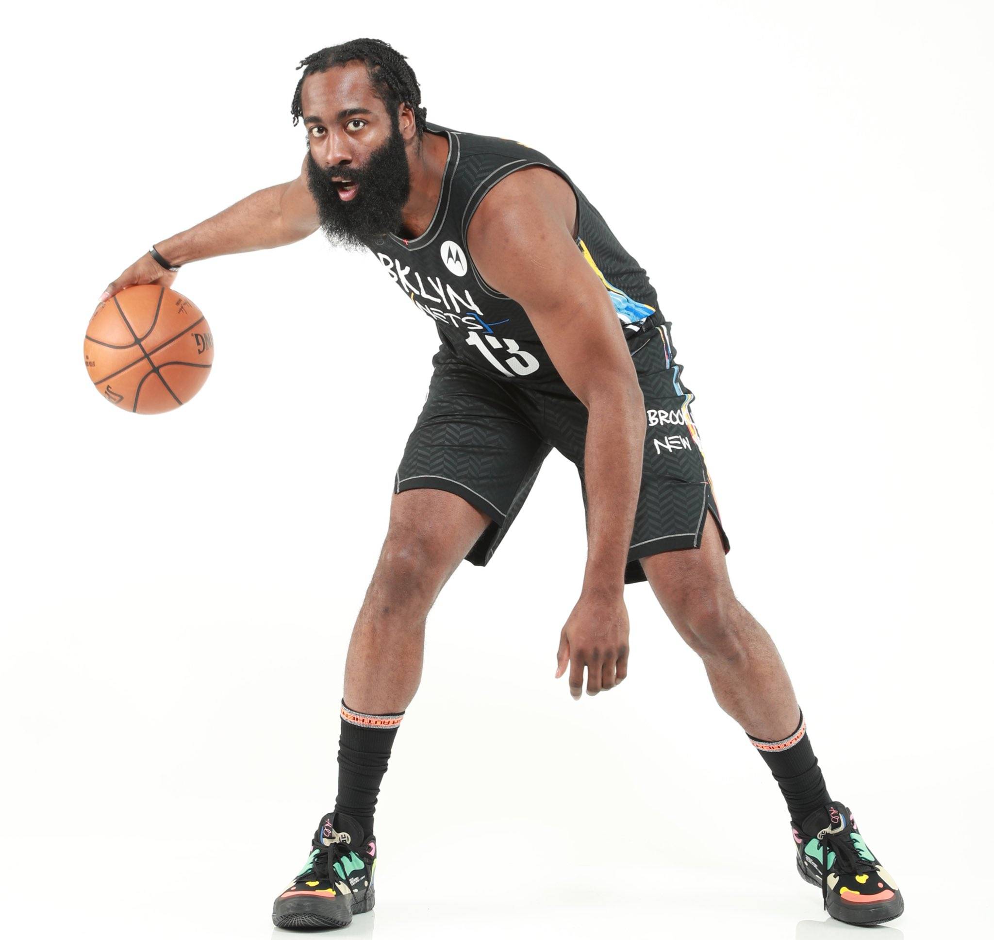 让对手踢他 让对手踢他